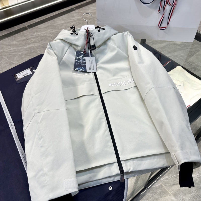 Ba*len*cia*ga down coat